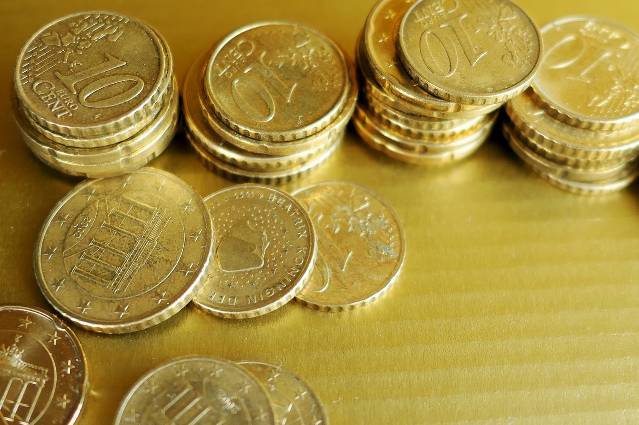 最新卡黄金投资，趋势、价值重塑与策略分析